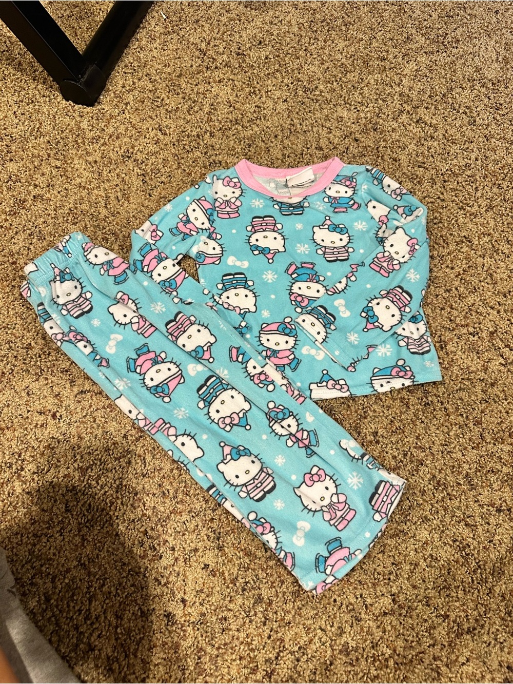 Hello Kitty Turquoise & Pink Kids Fleece Pajama Set
